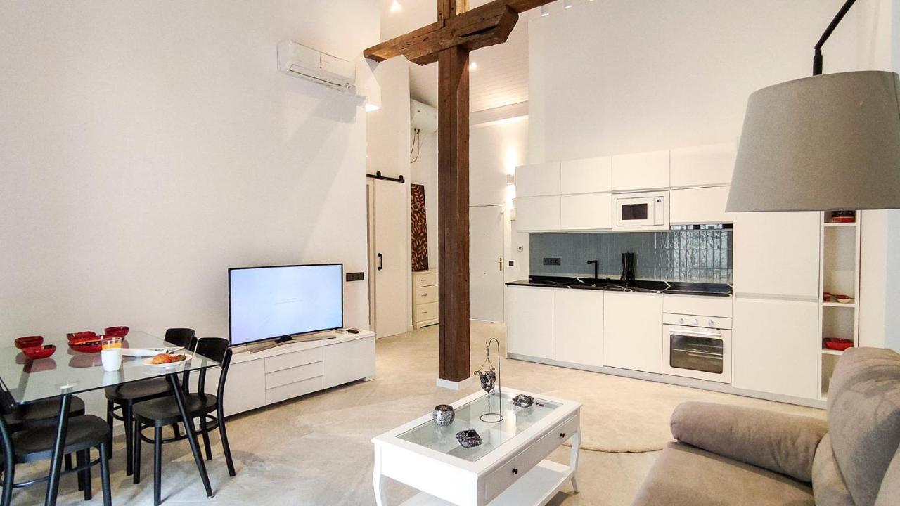 Acogedor Apartamento En Pleno Centro De Malaga By Sharingco Apartment Bagian luar foto