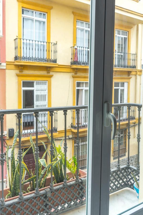 Acogedor Apartamento En Pleno Centro De Malaga By Sharingco Apartment Bagian luar foto