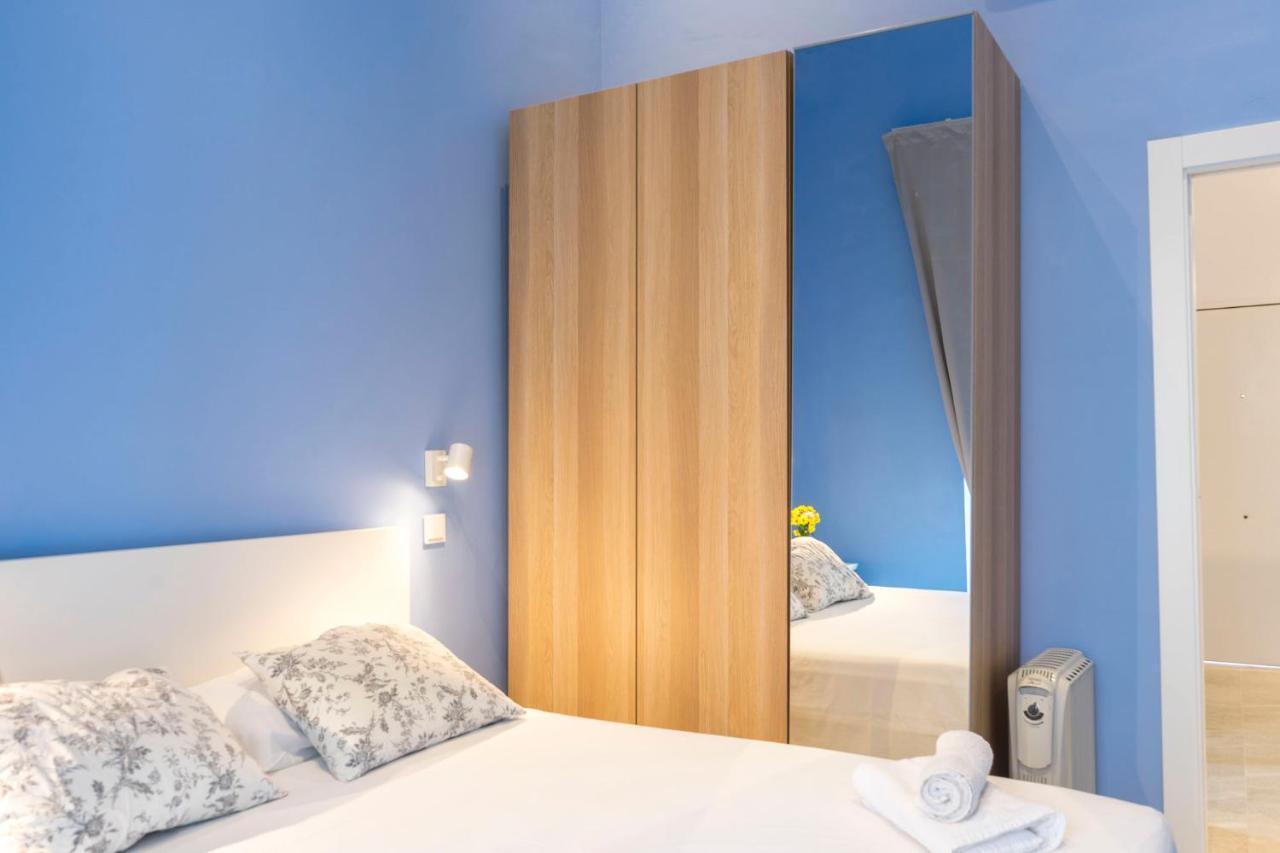 Acogedor Apartamento En Pleno Centro De Malaga By Sharingco Apartment Bagian luar foto