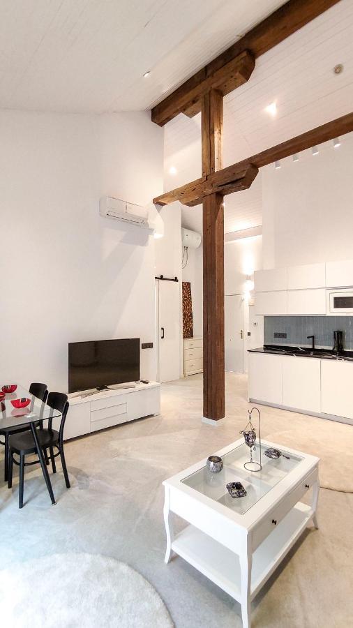 Acogedor Apartamento En Pleno Centro De Malaga By Sharingco Apartment Bagian luar foto